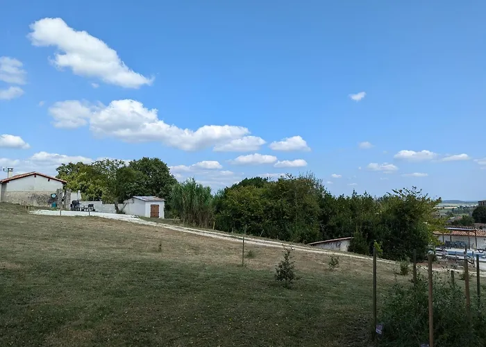 Petit gîte de charme avec jacuzzi